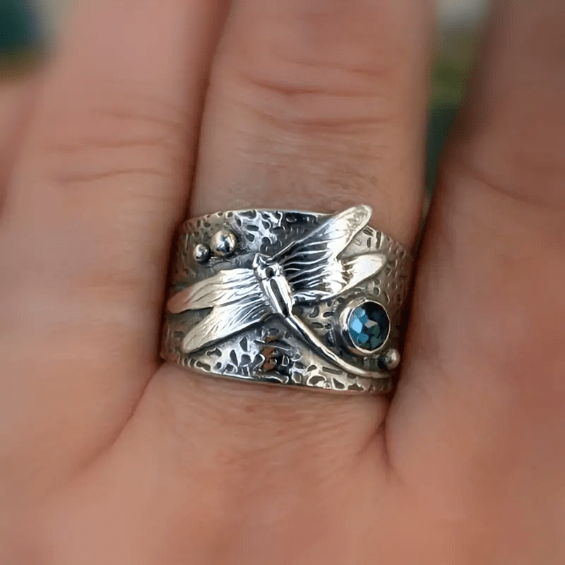 Clara™ | Vintage Blauwe Kristallen Libelle Ring